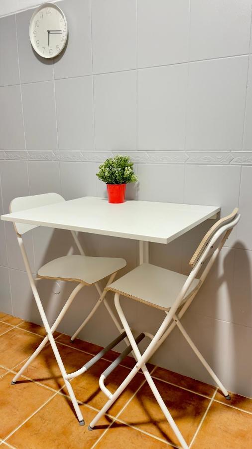 Apartamento T2 Com Terraco Grande Lägenhet Quarteira Exteriör bild