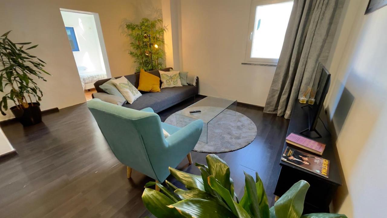Apartamento T2 Com Terraco Grande Lägenhet Quarteira Exteriör bild